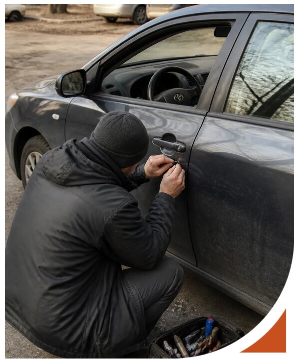 Профессиональное вскрытие автомобиля Тойота без повреждений в Верхнем Уфалее